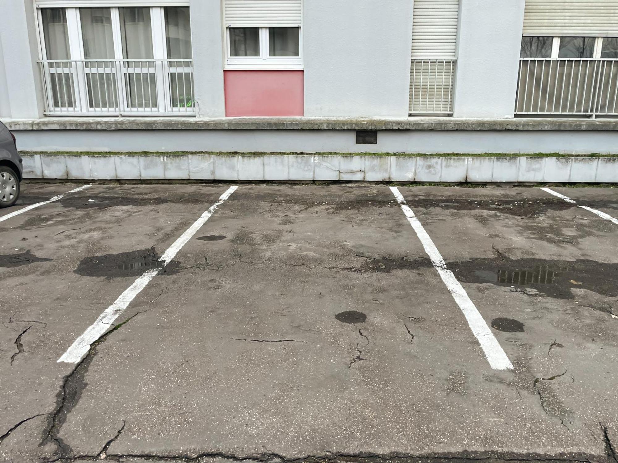 Апартаменти Au Coeur Des Arenes - Parking Prive Мец Екстер'єр фото